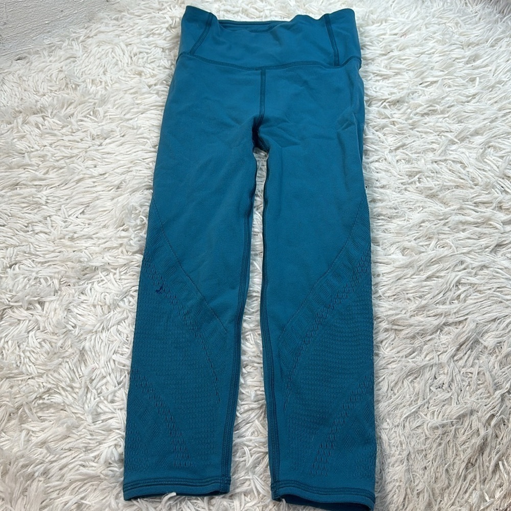 Lululemon Reveal Crop Interconnect *18" Pacific Teal